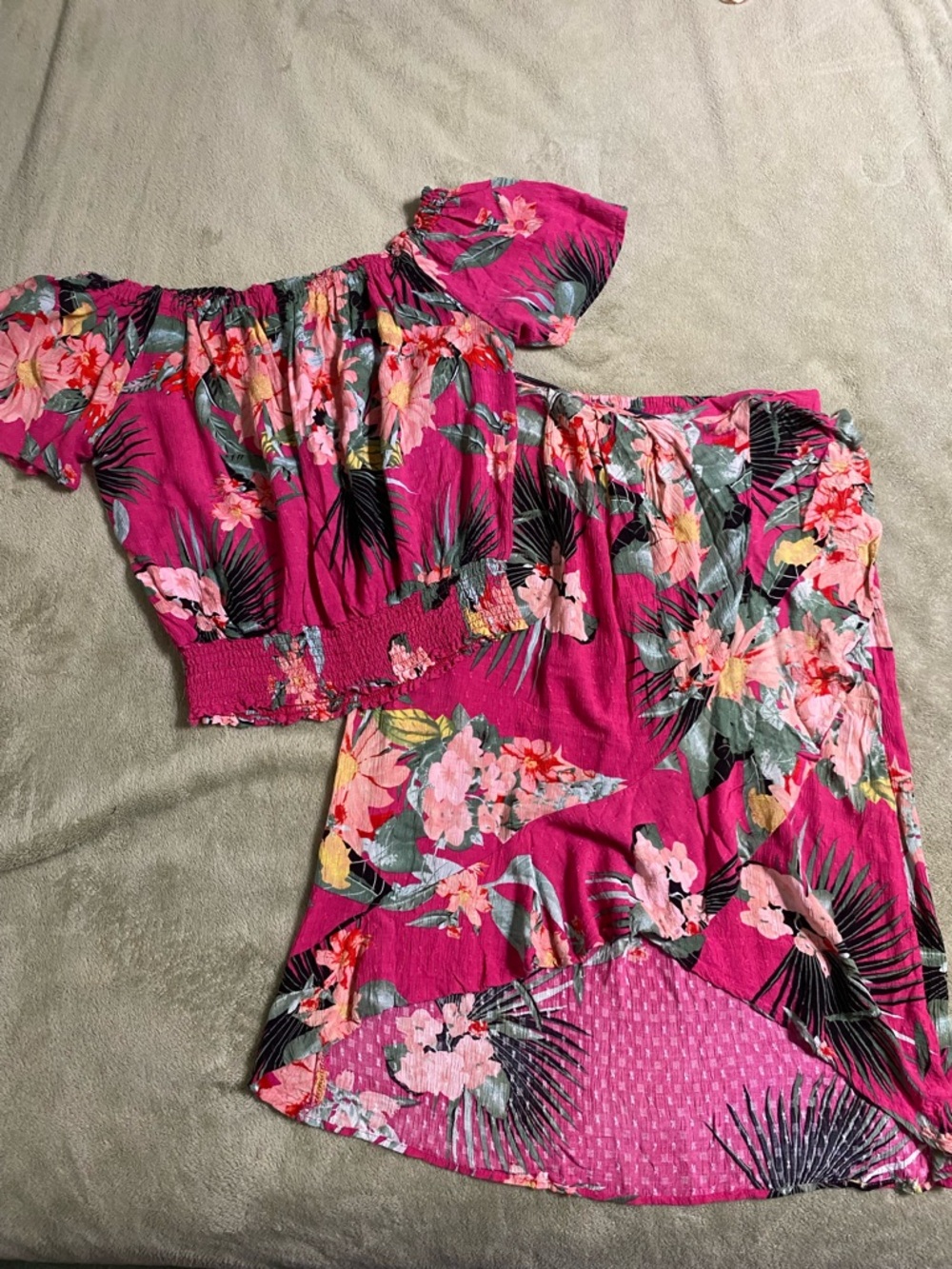 RACHEL Rachel Roy Two piece blouse/skirt floral outfit